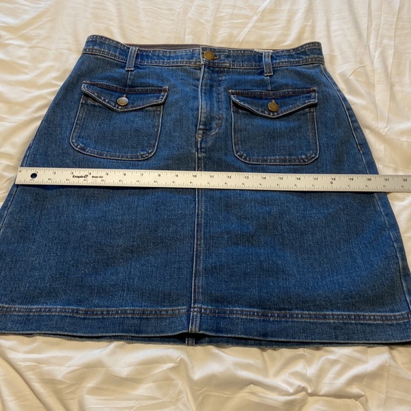 Draper James Denim Skirt Sz 12 Blue A-Line Front Pocket Classic Preppy - Picture 9 of 11